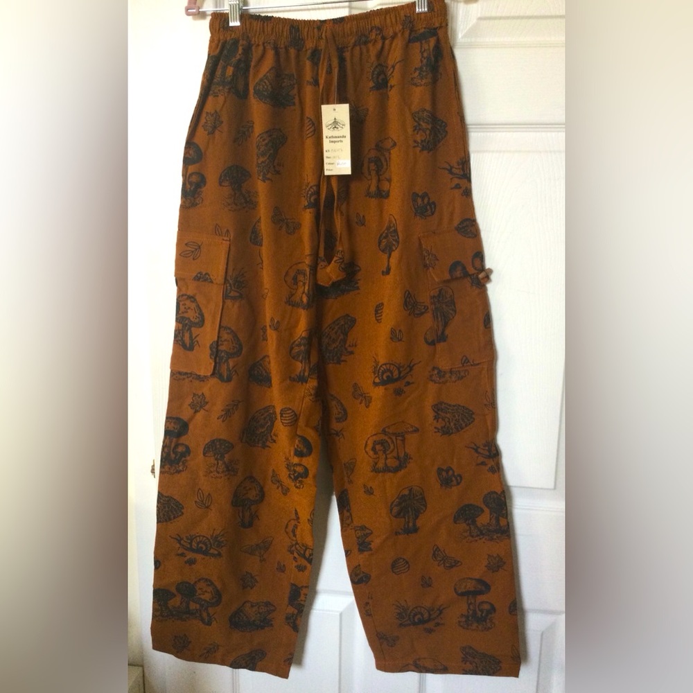 Kathmandu Imports Brown Mushroom Pants NWT
